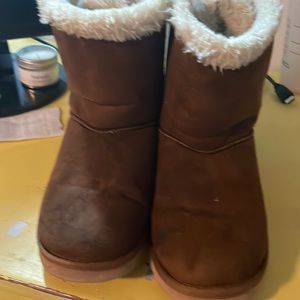UGG Australia size 8 boots